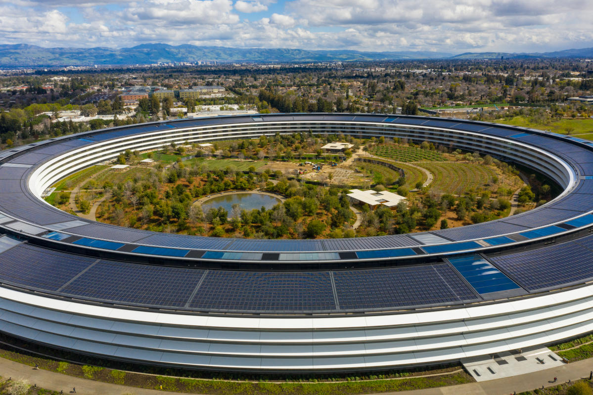 Apple employees launch petition to protest return-to-office plans