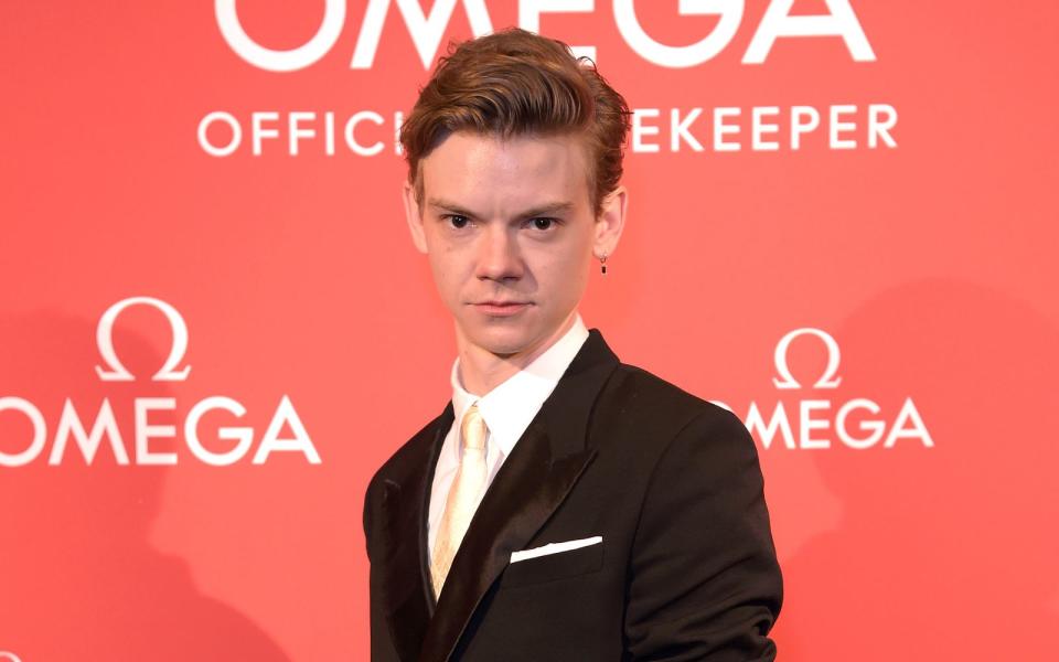 <p>Thomas Brodie-Sangster ("Game of Thrones", "Das Damengambit") tritt heute gerne mit Anzug auf, ein paar Modeljobs gab es zuletzt auch. Für seine 32 Jahre ist er aber - sorry! - immer noch ein ziemliches Babyface. (Bild: Mike Marsland/Getty Images)</p> 