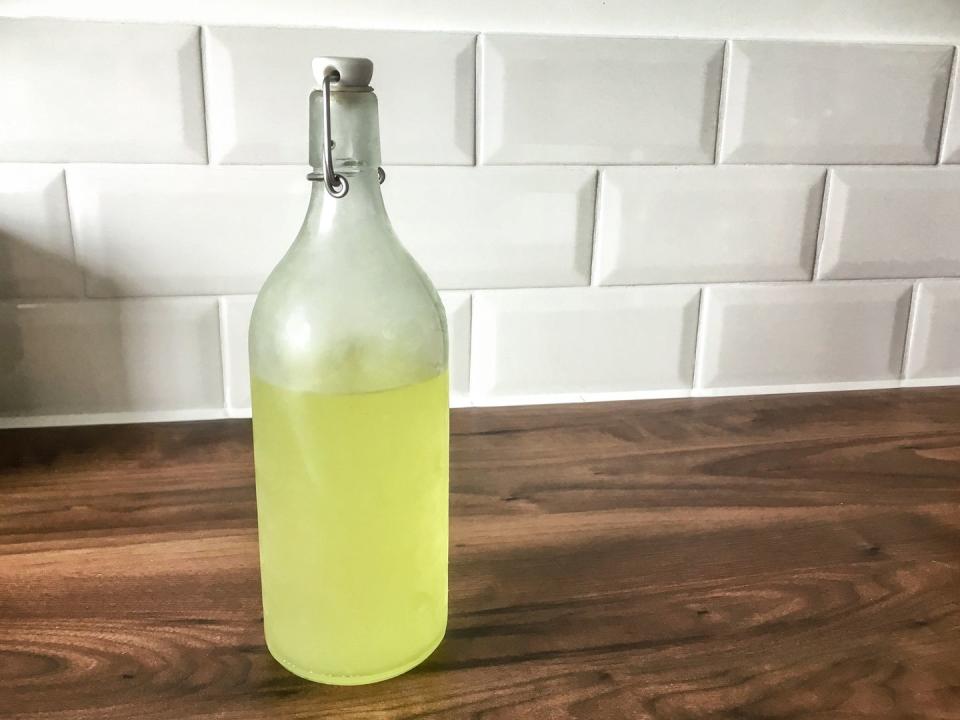 4) Lemon Extract Substitute: Limoncello (or Other Liqueur)