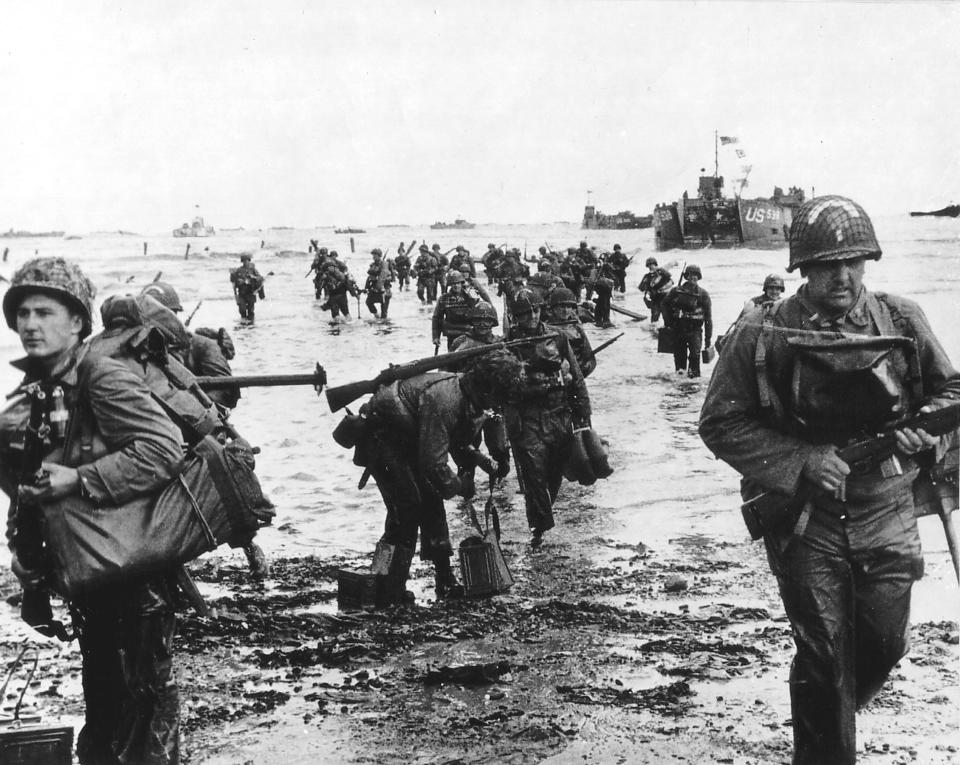 U.S. reinforcements land on Omaha Beach during the Normandy D-Day landings near Vierville-sur-Mer, France, on June 6, 1944. (Photo: Cpt. Herman Wall/U.S. National Archives/handout via Reuters)