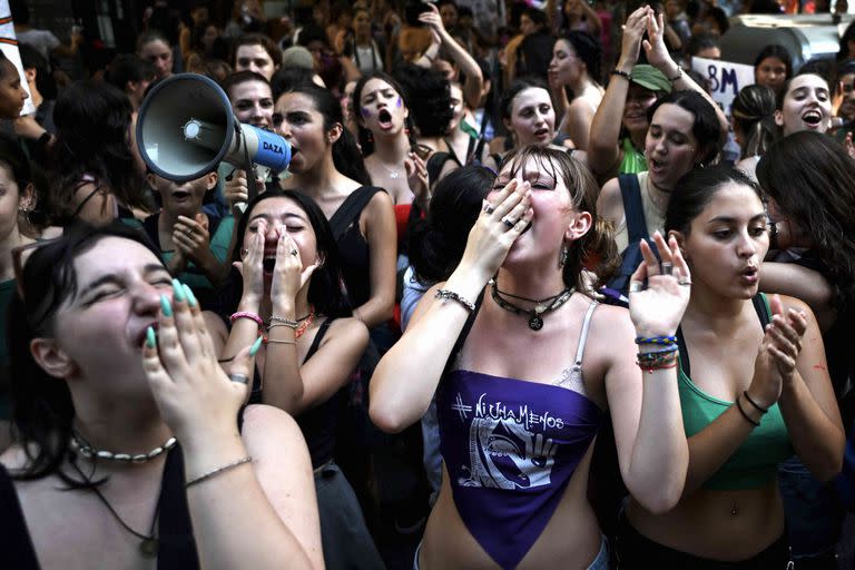 Hoy, grupos feministas marcharán desde Plaza de Mayo al Congreso