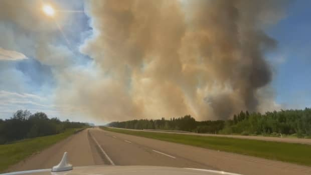 The fire covers an area of about 181 hectares in the Edson Forest Area and is located nine kilometres west of Evansburg and moving south. (David Bajer/CBC - image credit)