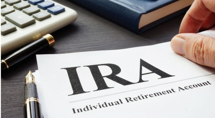 Differences between IRA transfer and rollover