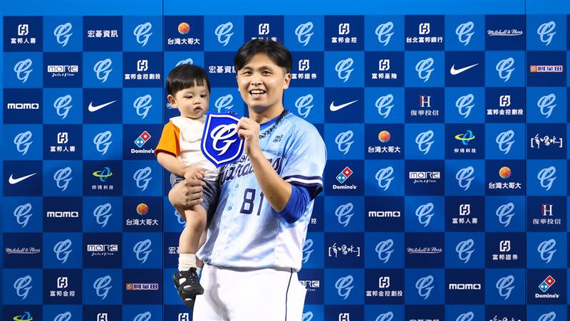 富邦悍將陳仕朋獲得單場MVP。（圖／富邦悍將提供）