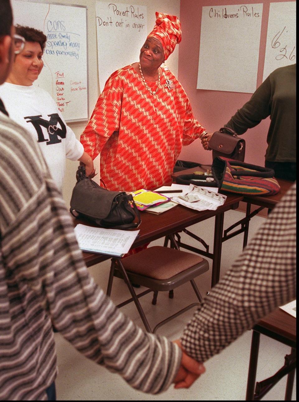 Iris Banister in a community workshop in 1997.