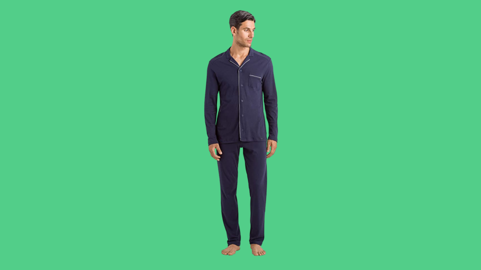 Hanro means premium slim fit pajamas.