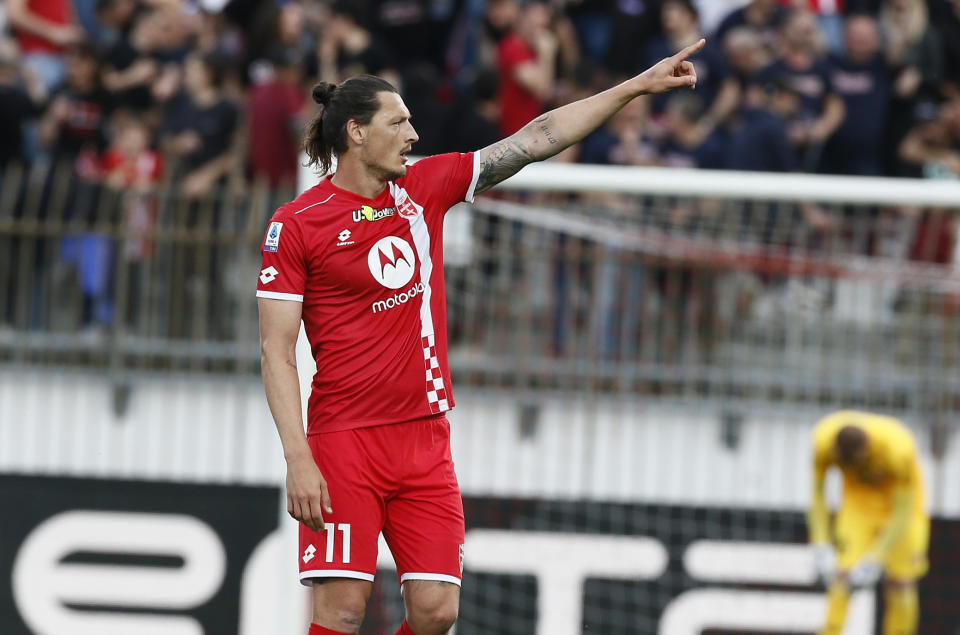 Monza's Milan Đurić celebrates after scoring his side's first goal of the game during the Serie A soccer match between Monza and Lazio at the U-Power Stadium in Monza, Italy, Saturday May 4 , 2024. (Alberto Mariani/LaPresse via AP)