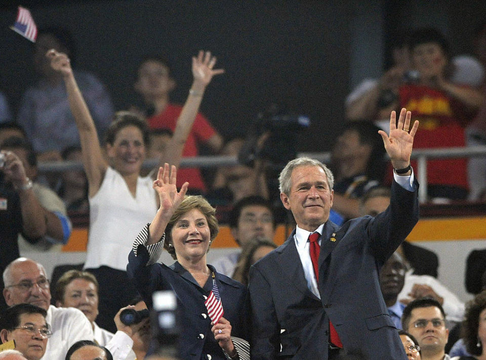 bush at a campaign in a suit