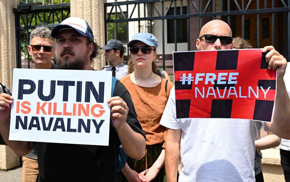 Russians gather in support of jailed Alexei Navalny - AFP