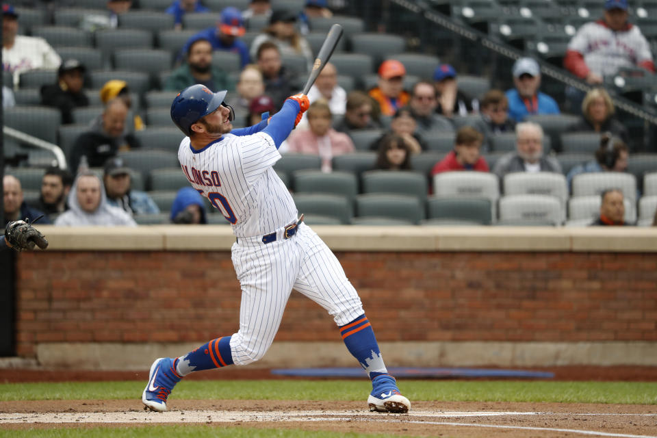 NEW YORK, NEW YORK - APRIL 28: Pete Alonso #20 of the New York Mets at bat during a game against the Milwaukee Brewers at Citi Field on April 28, 2019 in the Flushing neighborhood of the Queens borough of New York City. (Photo by Michael Owens/Getty Images)