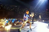 Big Bang member T.O.P. shows his moves before thousands of Filipino VIPs during the group’s Manila show held Oct. 24 at the Mall of Asia Arena. (Photo by Erikson Tan)