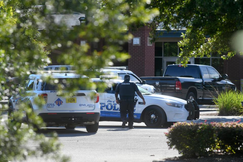 Fort Walton Beach Police investigate the fatal shooting in the parking lot of the Fort Walton Beach Recreation Center on Jet Drive.