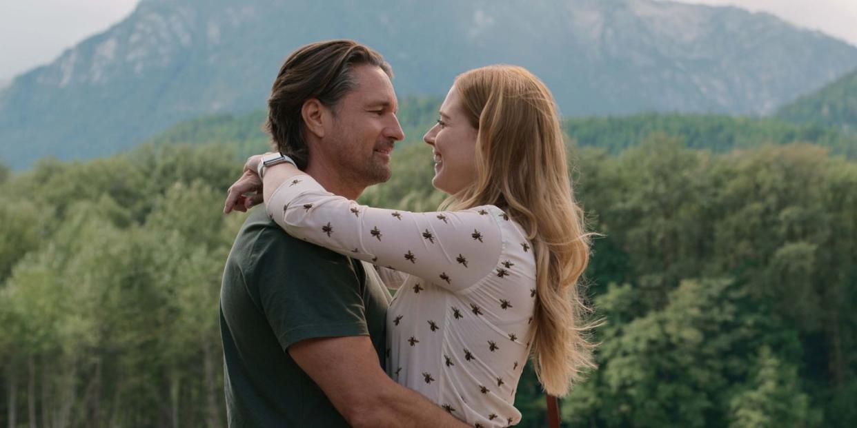 martin henderson as jack sheridan, alexandra breckenridge as mel monroe in episode 404 of virgin river