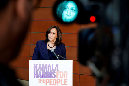 FILE PHOTO: Senator Kamala Harris (D-CA) speaks to the media after announcing she will run for president of the United States at Howard University in Washington, U.S., January 21, 2019. REUTERS/Joshua Roberts/File Photo