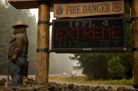 <p>A sign board at the McKenzie River Ranger Station makes clear the fire danger level in the Willamette National Forest, on Sept. 6, 2017 in Blue River, Ore. Several fires are burning in the area. (Photo: Andy Nelson/The Register-Guard via AP) </p>