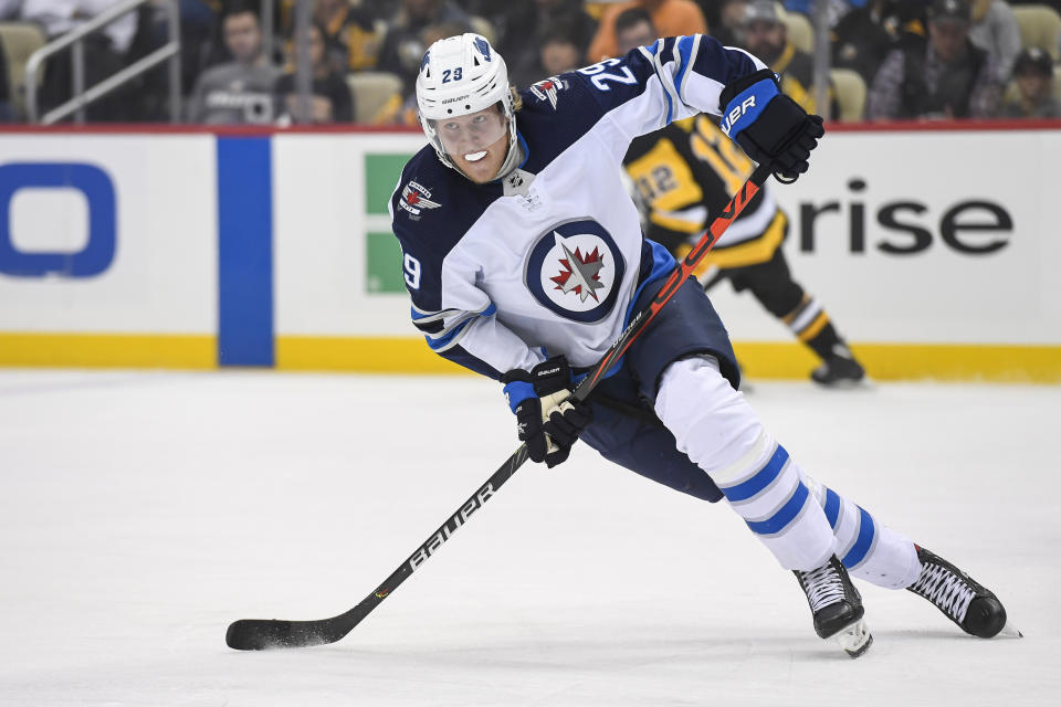 Winnipeg Jets Left Wing Patrik Laine 