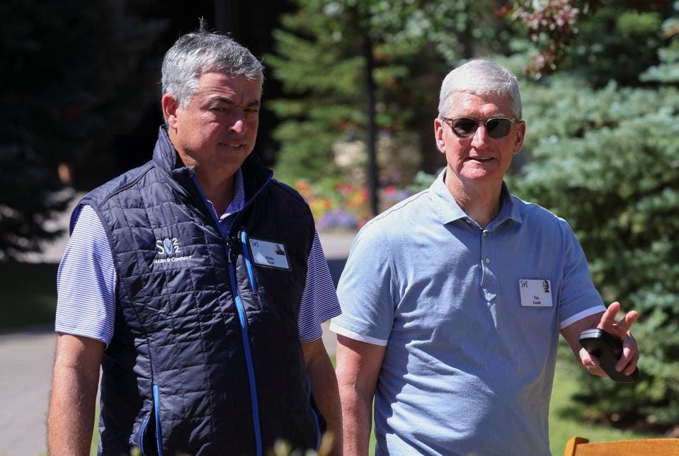 Las élites empresariales y de los medios asisten a las reuniones anuales de Allen & Co en Sun Valley