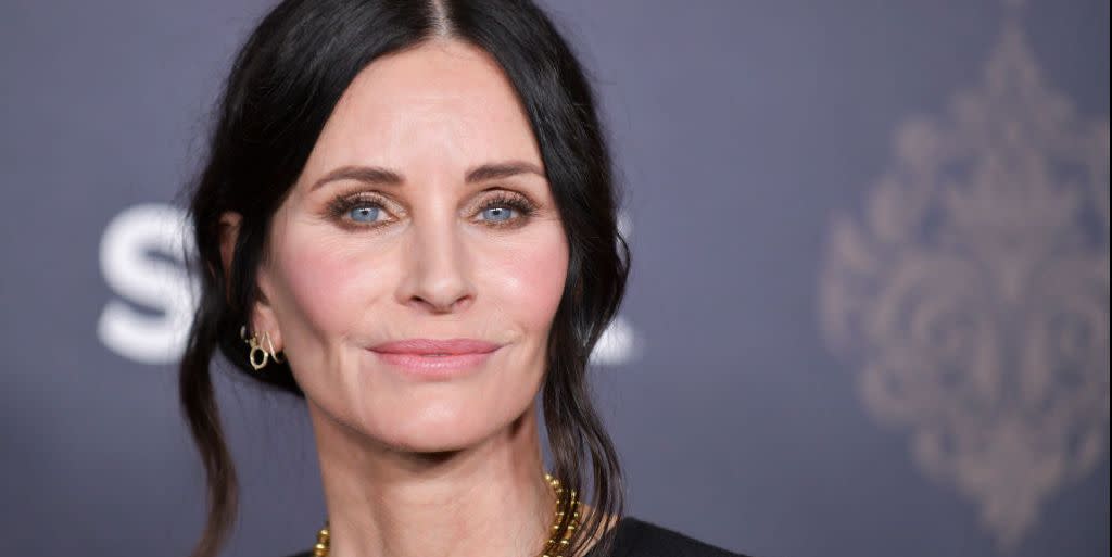 courteney cox reacts to prince harry drug claims in spare memoir