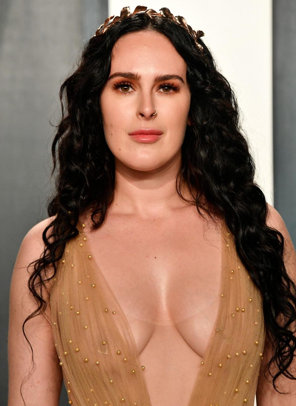 Rumer Willis attends the 2020 Vanity Fair Oscar Party hosted by Radhika Jones at Wallis Annenberg Center for the Performing Arts on February 09, 2020 in Beverly Hills, California