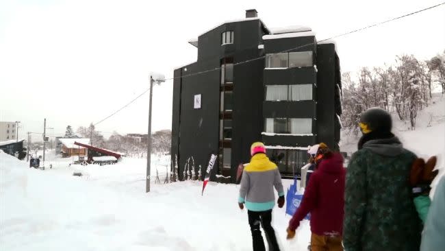 許多觀光客喜愛到北海道滑雪。（圖／資料照）