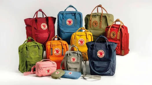 Fjallraven Kanken Totepack Mini (Photo: Lazada)


