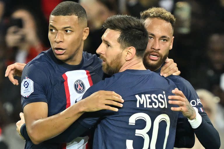 Mbappé, Messi y Neymar, el tridente ofensivo de PSG