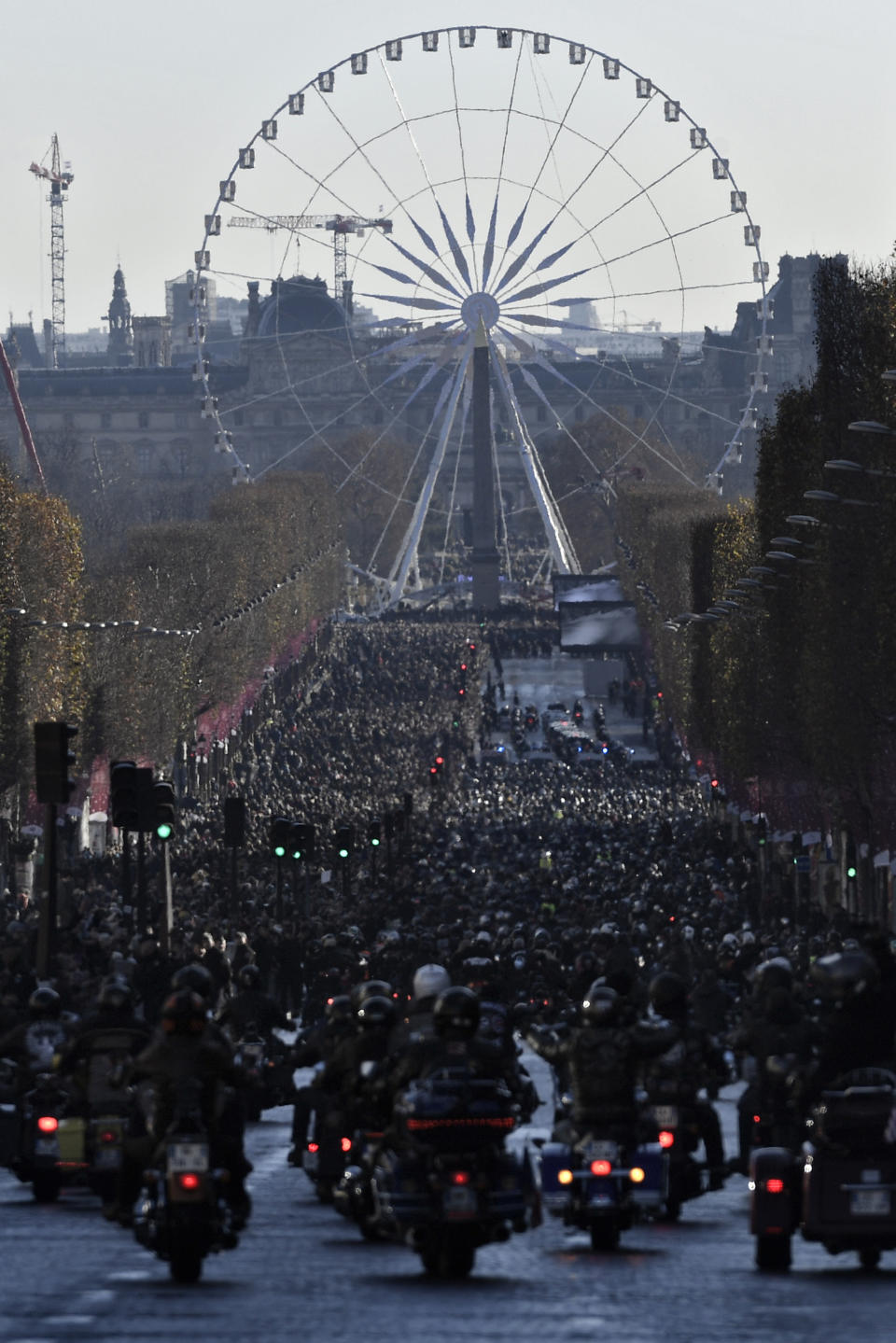 Les fans en nombre pour l’hommage populaire à Johnny Hallyday