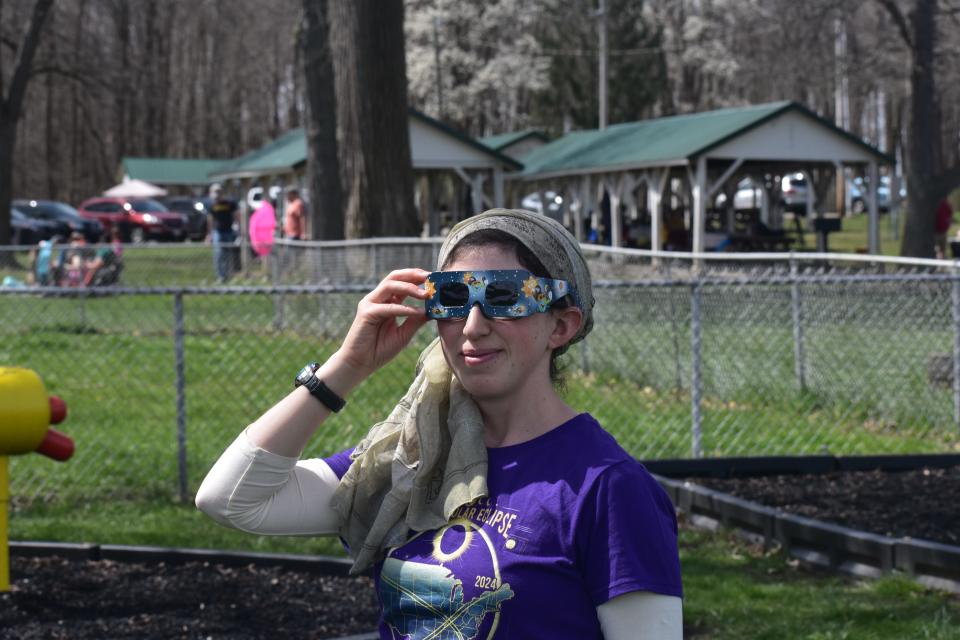 Sonia Yevick looked cute in her eclipse themed outfit.