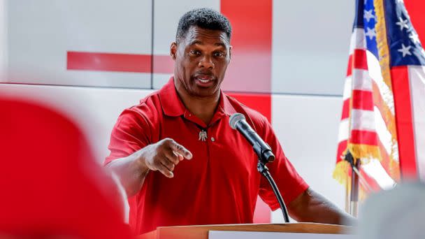 PHOTO: Georgia Republican US Senate candidate Herschel Walker participates in his Unite Georgia Bus Tour in Forsyth, Ga., Sept. 29, 2022. (Erik S. Lesser/EPA-EFE/Shutterstock)