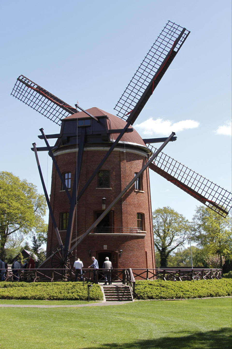 (Foto: ddpimages, Rügenwalder Mühle)