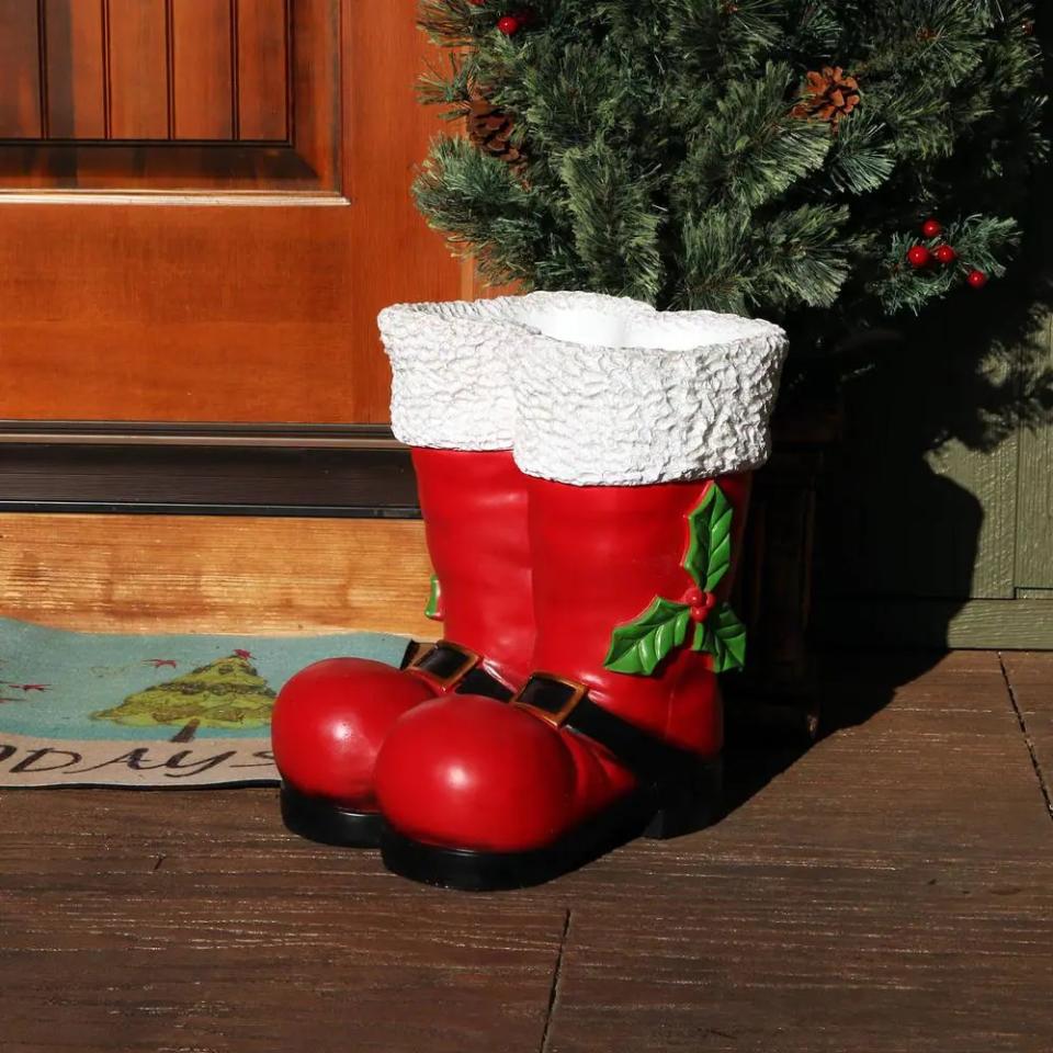 outdoor christmas decorations sunnydaze decor santa boots