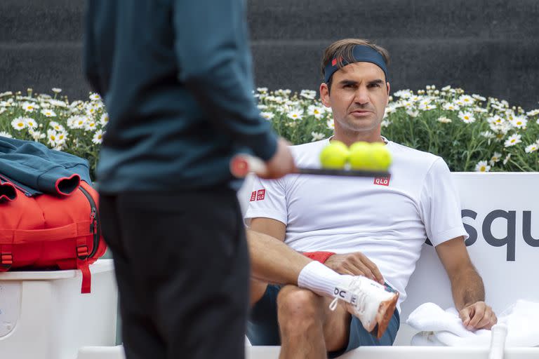 Roger Federer, durante un entrenamiento, antes de regresar al tour y debutar en el ATP 250 de Ginebra, donde nunca jugó y en una ciudad en la que vivió dos años intensos durante su adolescencia.