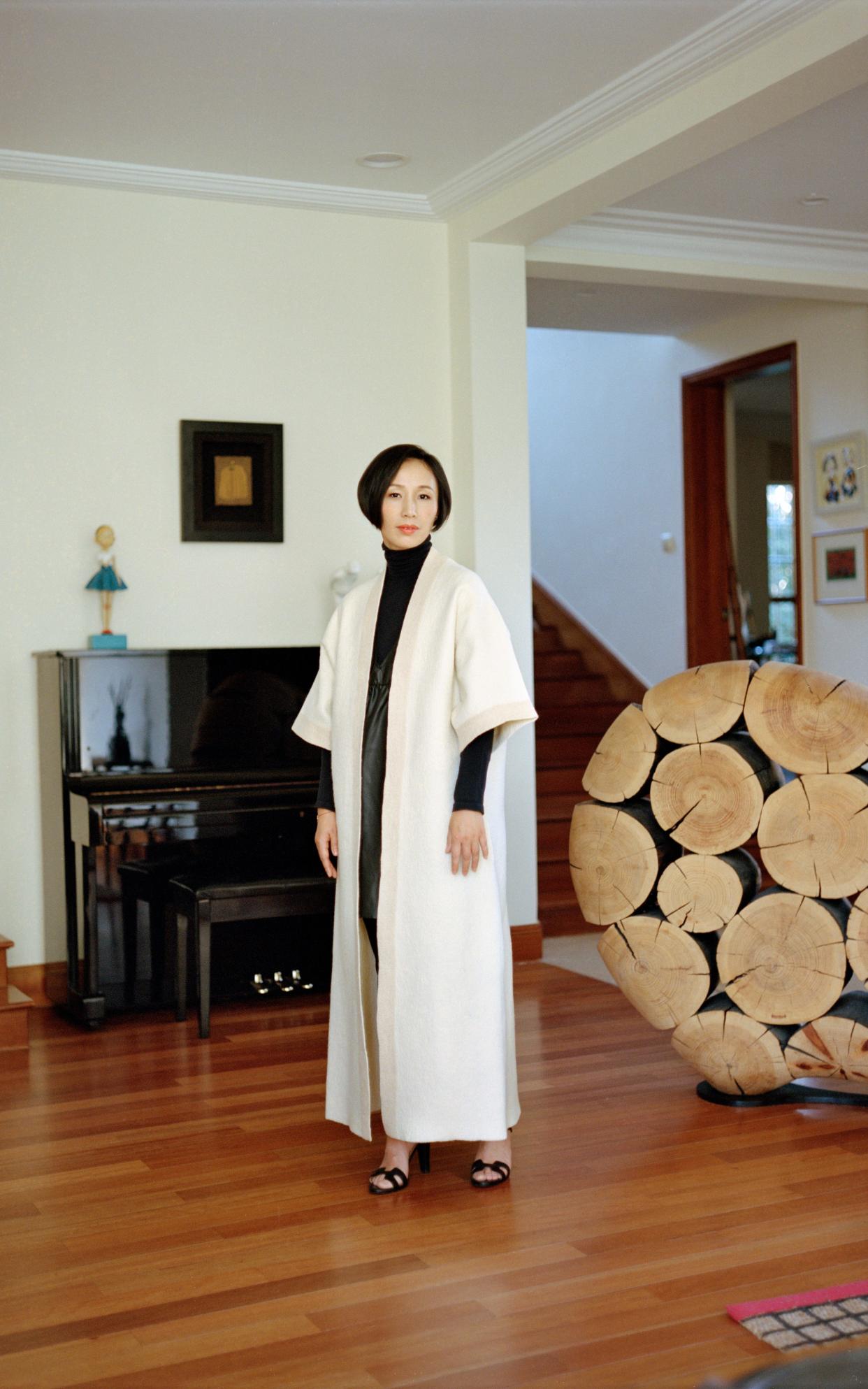 Designer Jiang Qiong Er Shang Xia home interiors - Shuwei Liu