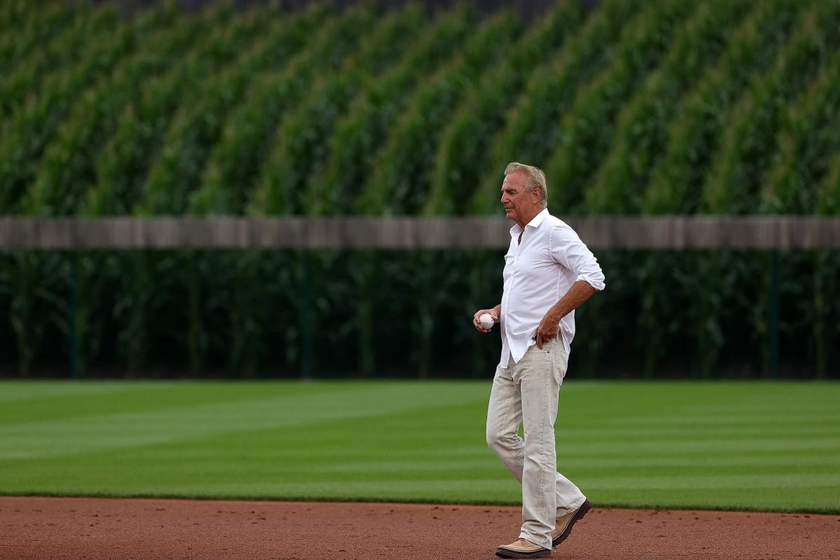 Field of Dreams: Kevin Costner plays catch before Yankees vs White Sox -  Sports Illustrated