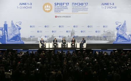 Participants attend a session of the St. Petersburg International Economic Forum (SPIEF), Russia, June 1, 2017. REUTERS/Sergei Karpukhin