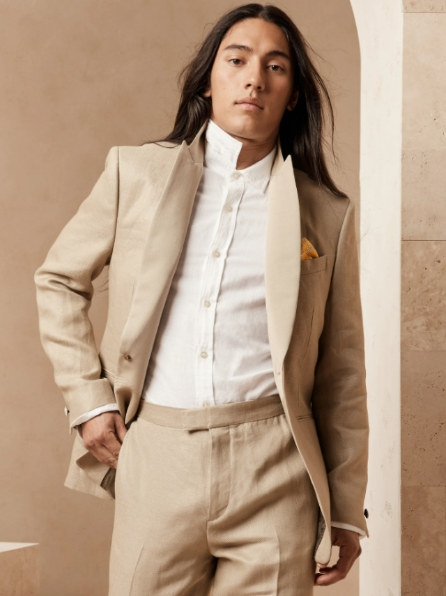 The Best Looks from Banana Republic's Summer Wedding Collection