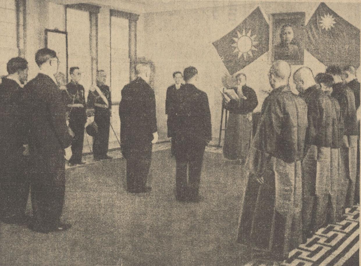 <span class="caption">Frederic Eggleston presented his credentials to Chinese President Lin Sen (林森) at an official reception in Chungking on 28 October 1941</span> <span class="attribution"><span class="source">Sydney Morning Herald, November 12 1941</span></span>