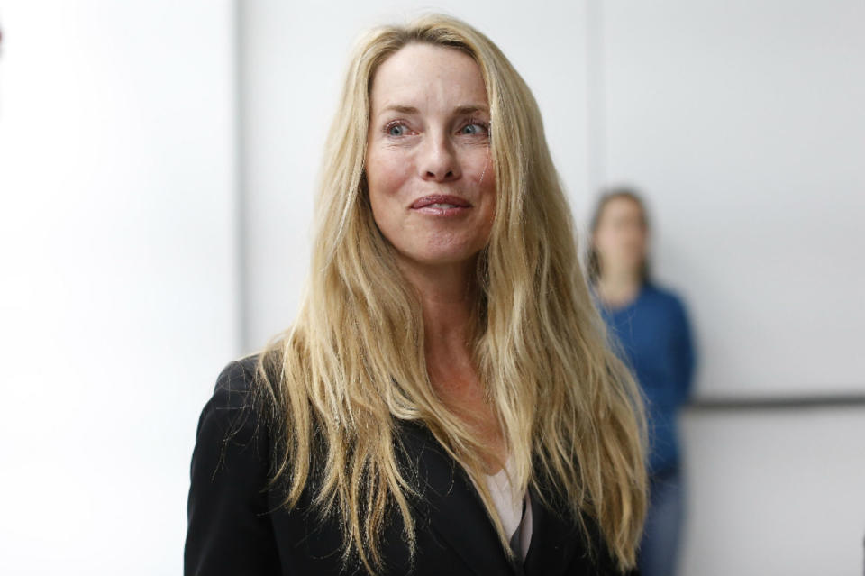 <p>Laurene Powell Jobs, viuda del fundador de Apple, cuenta con un patrimonio de 15.100 millones de euros. Ha creado y dirige varias organizaciones, como Emerson Collective, que se encarga de promover políticas educativas y medioambientales, o College Track, que ayuda a estudiantes desfavorecidos para que puedan ir a la universidad. (Foto: Stephen Lam / AFP). </p>