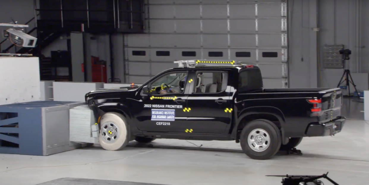 iihs small truck front end collision test