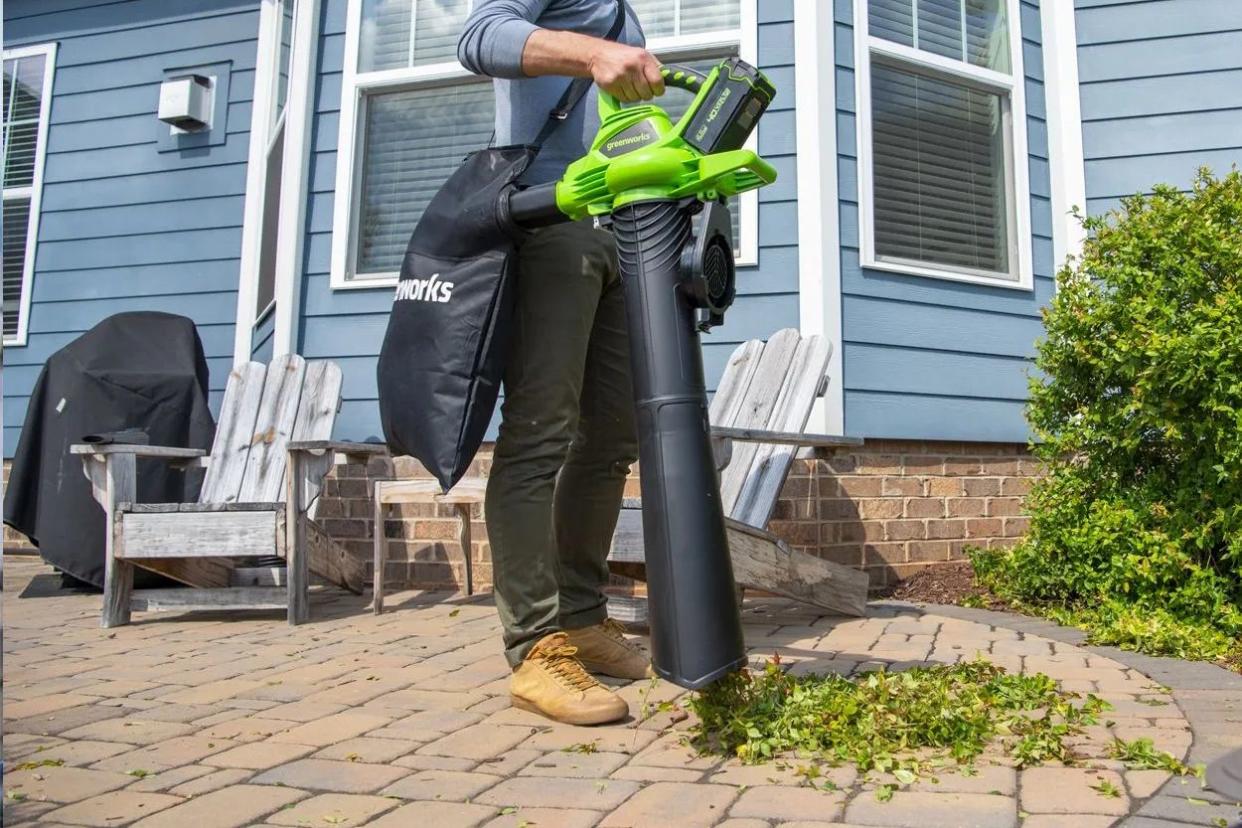 greenworks 40 volt brushless leaf blower vacuum