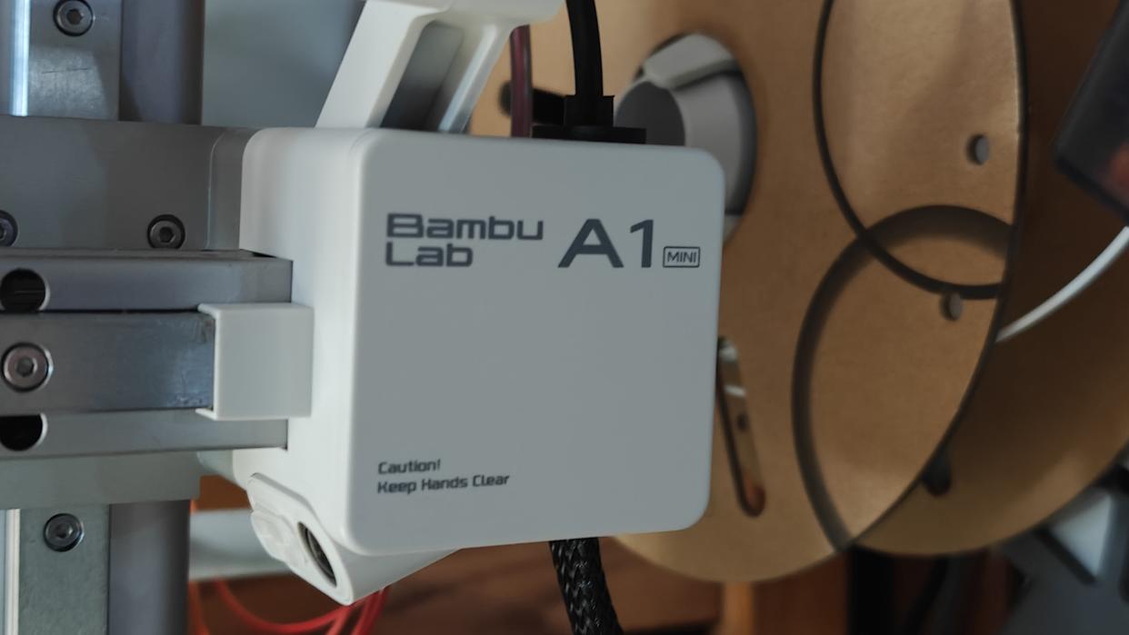  Babmu Labs A1 Mini. 