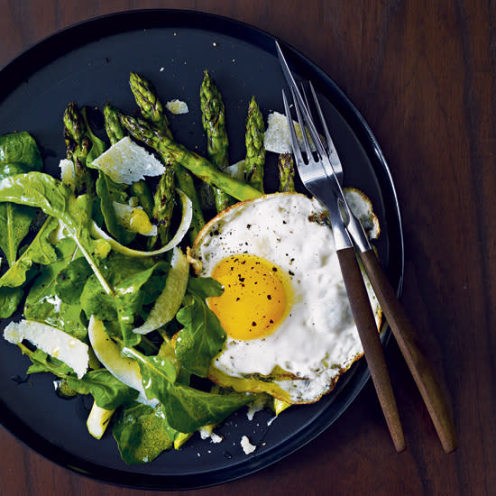 Grilled Asparagus Salad with Fried Eggs