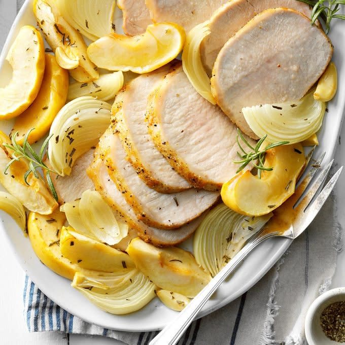 Roast Pork With Apples Onions Exps Sdas17 41727 B04 07 3b 8