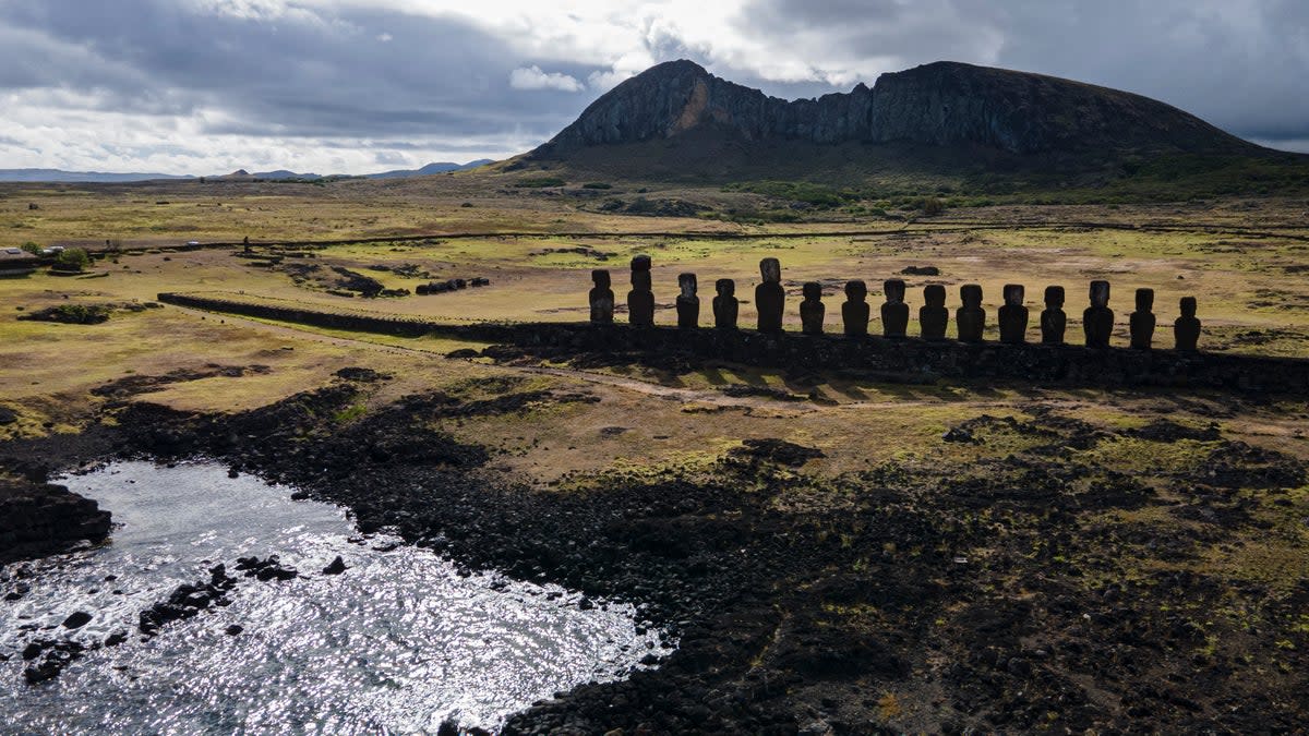 CHILE-MOAI (AP)