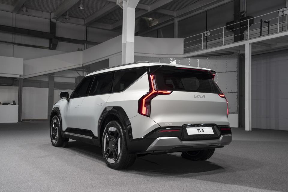 <p>These are the first photos of the 2024 Kia EV9, one of 15 EVs Kia has promised it's launching by 2027. This one's particularly important, though, as it is the first EV in the extremely popular mid-size three-row SUV category.</p><p><a class="link " href="https://www.caranddriver.com/news/a43316157/2024-kia-ev9-revealed/" rel="nofollow noopener" target="_blank" data-ylk="slk:READ THE FULL STORY;elm:context_link;itc:0;sec:content-canvas">READ THE FULL STORY</a></p>