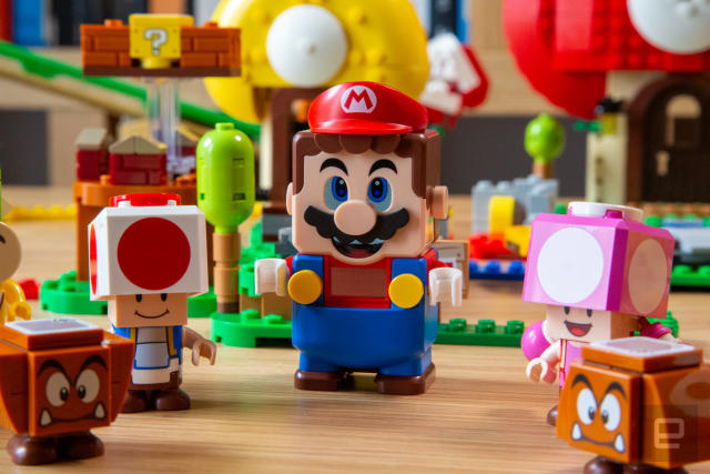Toy Review: LEGO Super Mario - The First Interactive LCD LEGO - Stuff Mums  Like