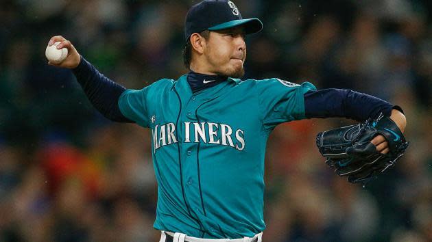 Mariners re-sign Hisashi Iwakuma to minor-league deal - MLB Daily Dish