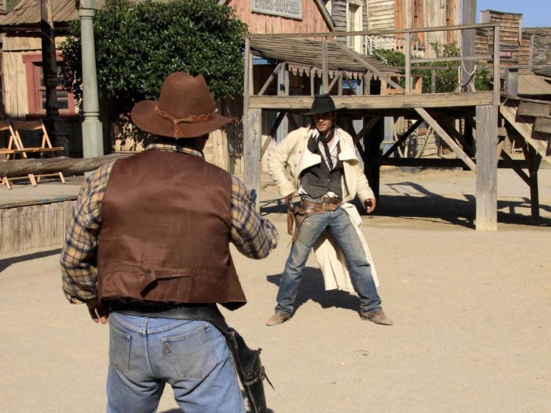 Mann gegen Mann! In Fort Bravo werden die Western nachgespielt, die ganz in der Nähe gedreht werden. Foto: Manuel Meyer