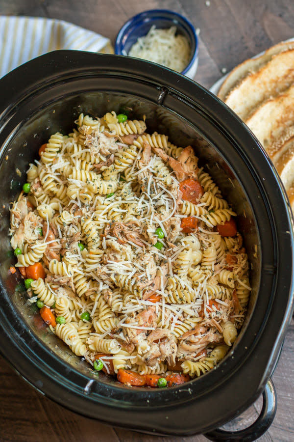 <strong>Get the <a href="http://www.themagicalslowcooker.com/garlic-butter-chicken-pasta/" target="_blank">Garlic Butter Chicken And Pasta recipe</a>&nbsp;from The Magical Slow Cooker</strong>