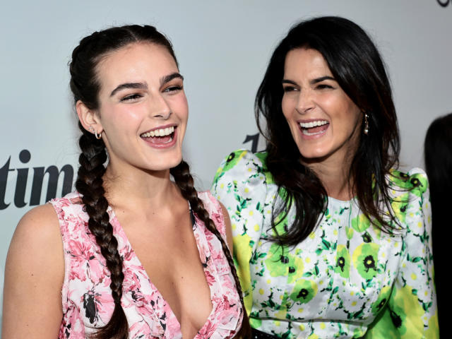 Angie Harmon & Lookalike Daughter Finley Faith Twin in Floral Dresses at  Variety's 2022 Power Of Women Event